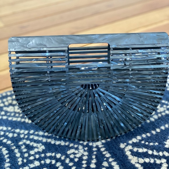 cult gaia Handbags - ✨PERFECT CONDITION✨ Cult Gaia Ark Small Bag